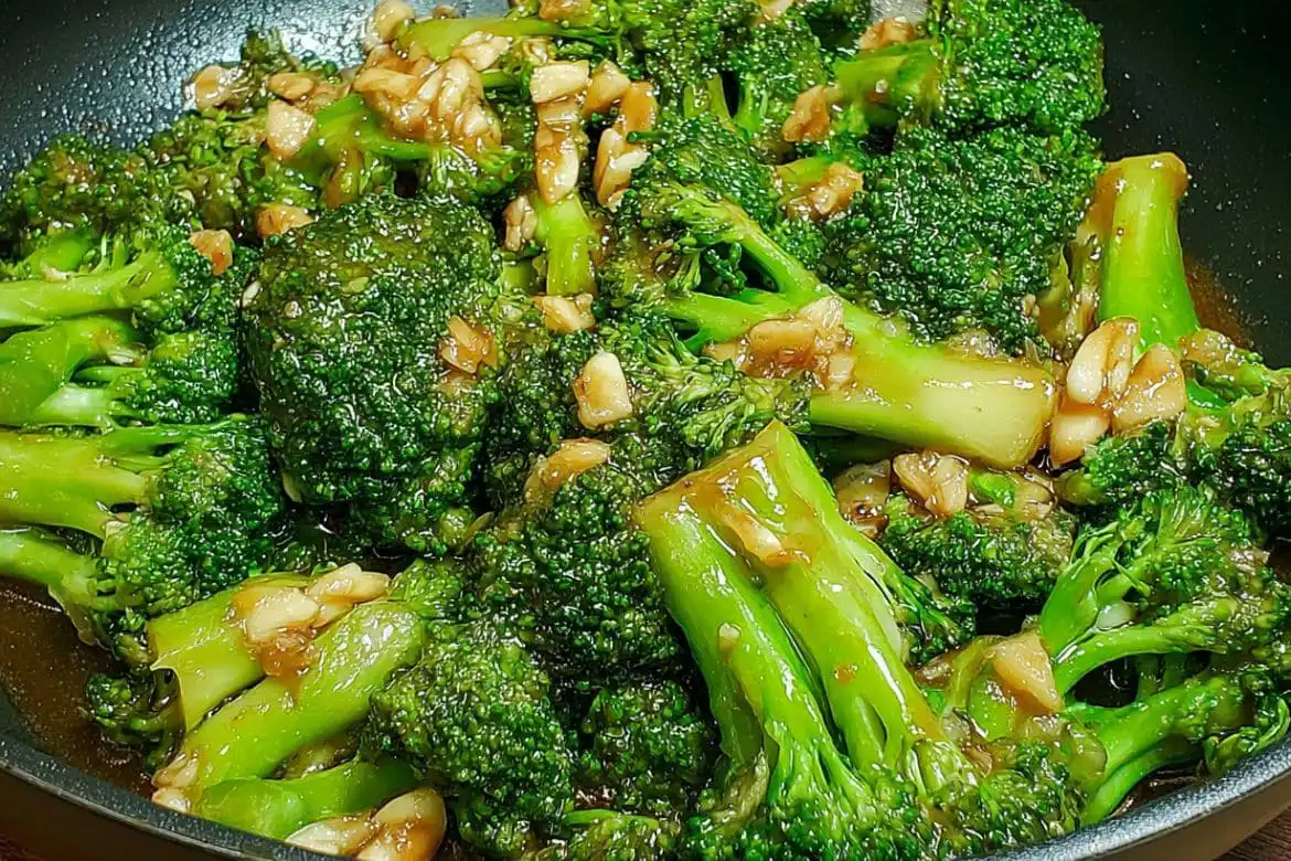 Garlic broccoli stir-fry with golden garlic in savory sauce